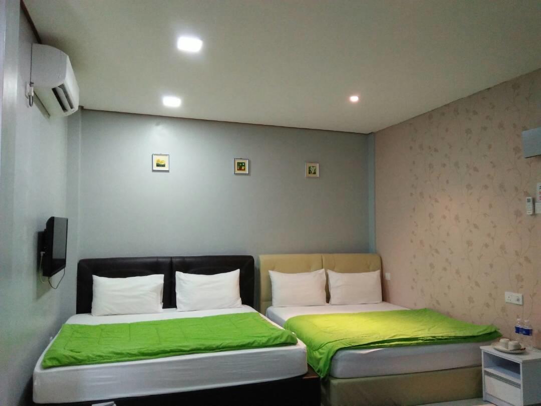 D Lima Beach Inn Пантай-Сенанг Экстерьер фото